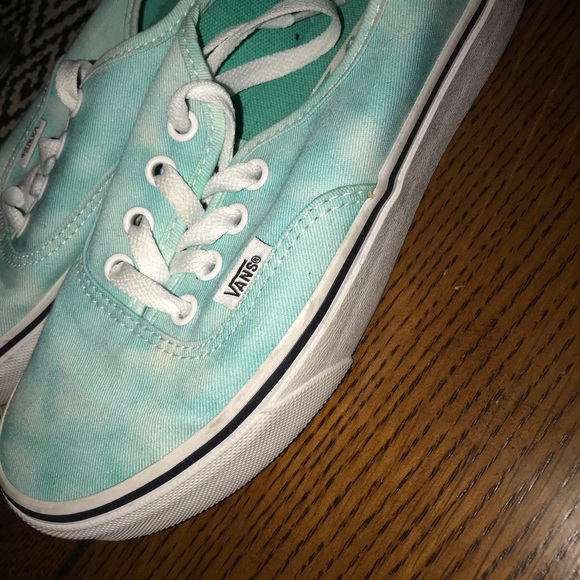 Vans Shoes - Women’s Vans